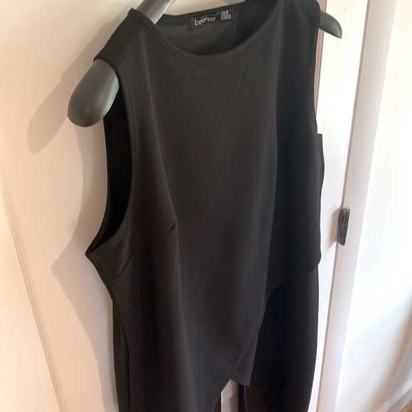 Multi-length top with open back - Picture 1 of 8